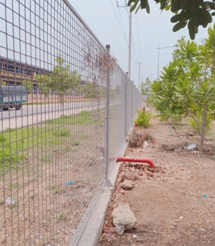 Lưới thép hàn phẳng làm hàng rào