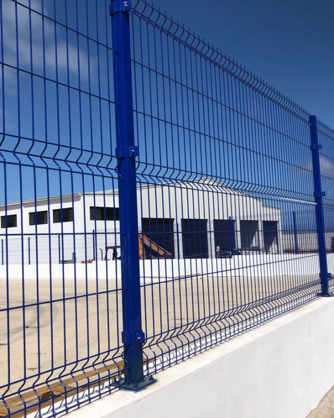 hàng rào lưới thép hàn 